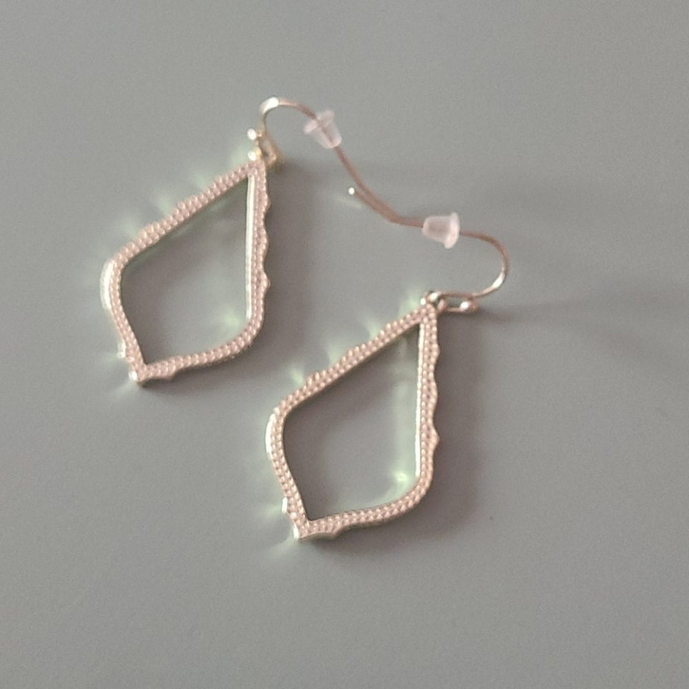 Small gold Kendra Scott Sophee earrings